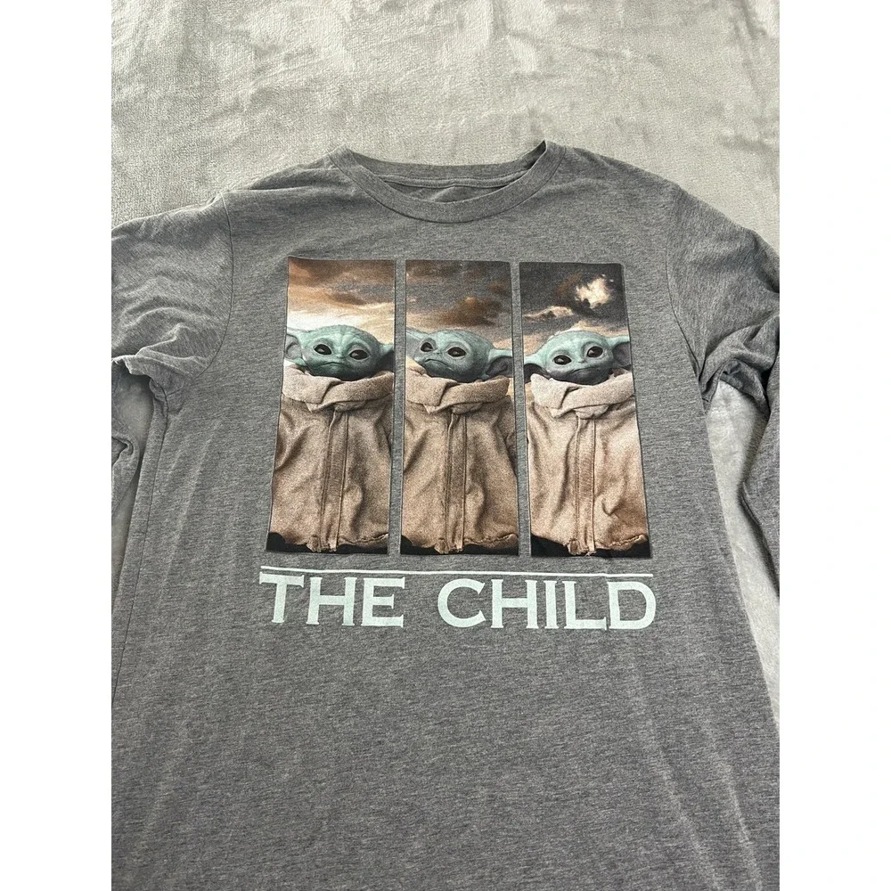 Star Wars Mens Shirt Small Gray He The Child Grogu Baby Yoda Graphic Long Sleeve
